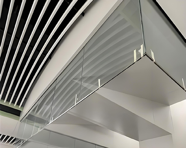 泾川玻璃泾川挡烟垂壁