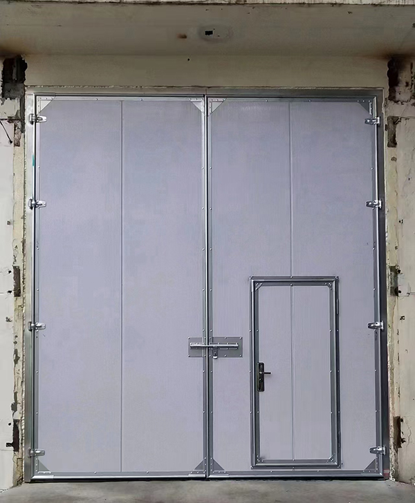 泾川工业平开门