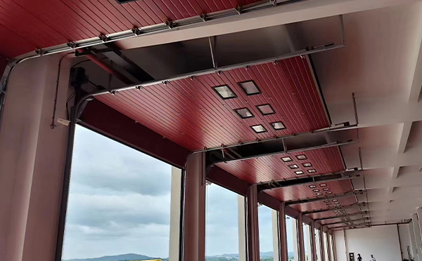 泾川工业翻板门