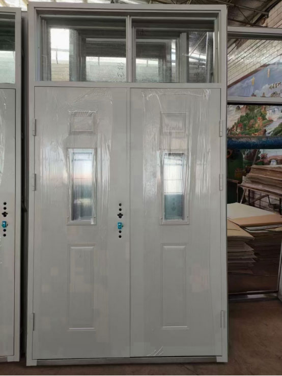 泾川学校教室门 泾川学校教室门