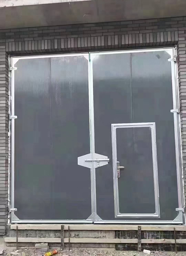 泾川工业平开门在大型设备制造车间的应用实例